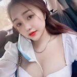 Gái Cute Đeo Kính Sức Hút Không Thể Cưỡng Lại Của Vẻ Đẹp Quyến Rũ Mùa Hè